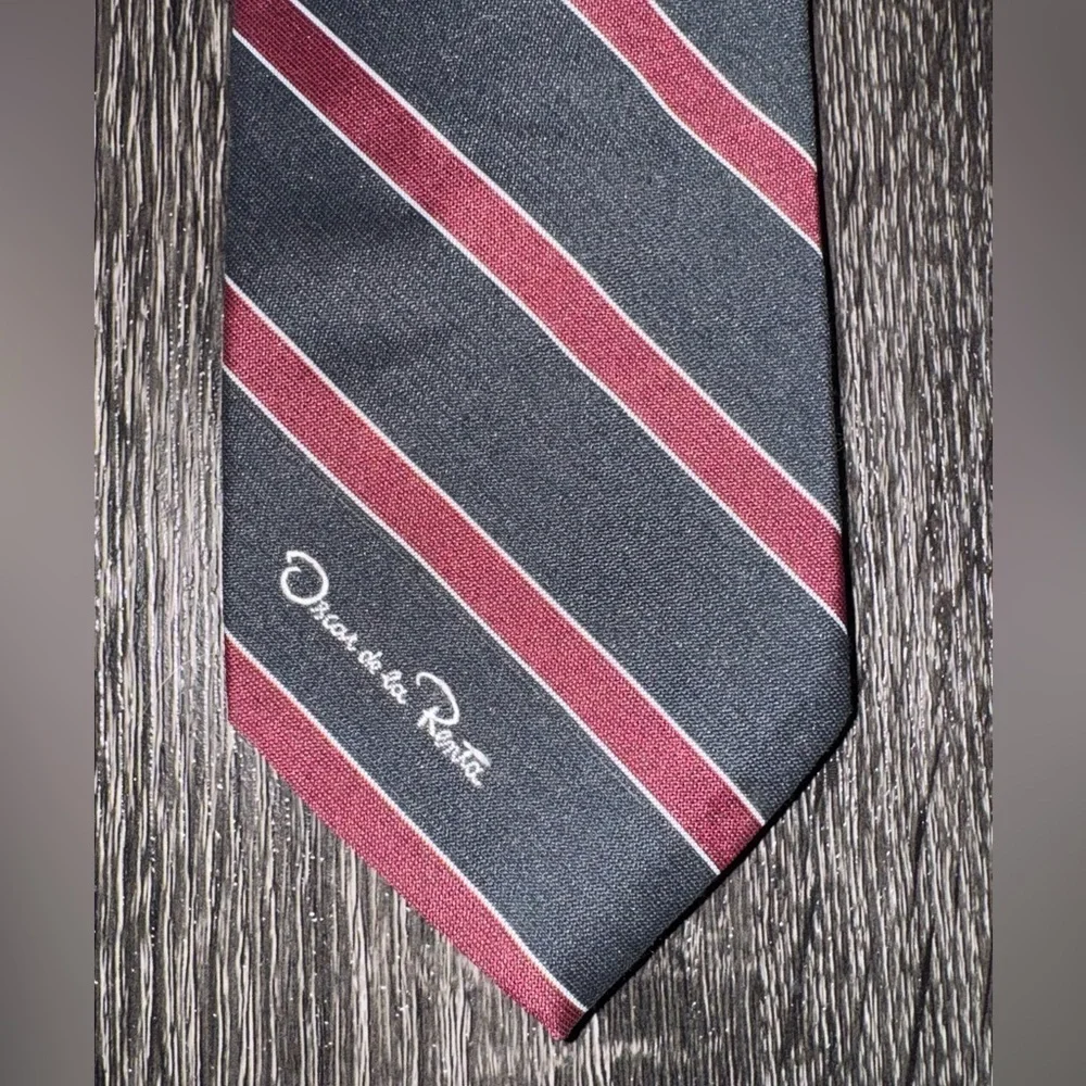 Oscar de la Renta Vintage Charcoal and Burgundy Striped Tie